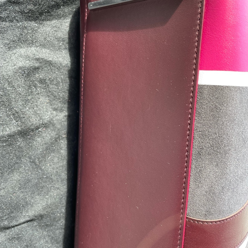 Hugo Boss bag - Picture 3 of 13